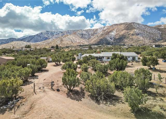 Property at 10814 Juniper Mesa Rd, Littlerock, CA 93543, 3 beds, 2 baths