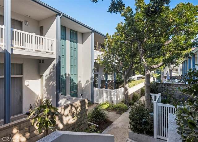 Property at 338 N Clybourn Ave, Burbank, CA 91505, 3 beds, 3 baths