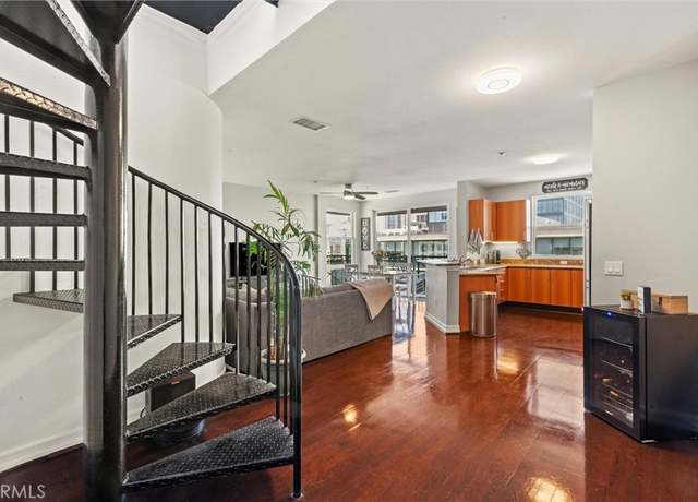 Property at 550 Park Blvd #2607, San Diego, CA 92101, 2 beds, 2 baths