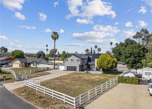 Property at 15064 Marcolesco St, Lake Elsinore, CA 92530, 4 beds, 2.5 baths