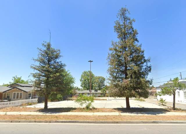 Property at 1810 Baker St, Bakersfield, CA 93305