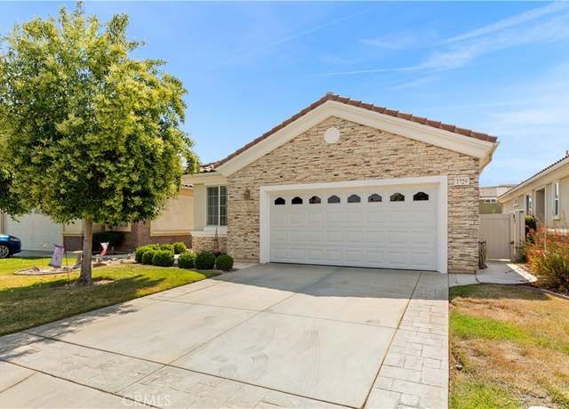 Property at 1729 Desert Poppy Ln, Beaumont, CA 92223, 2 beds, 2 baths
