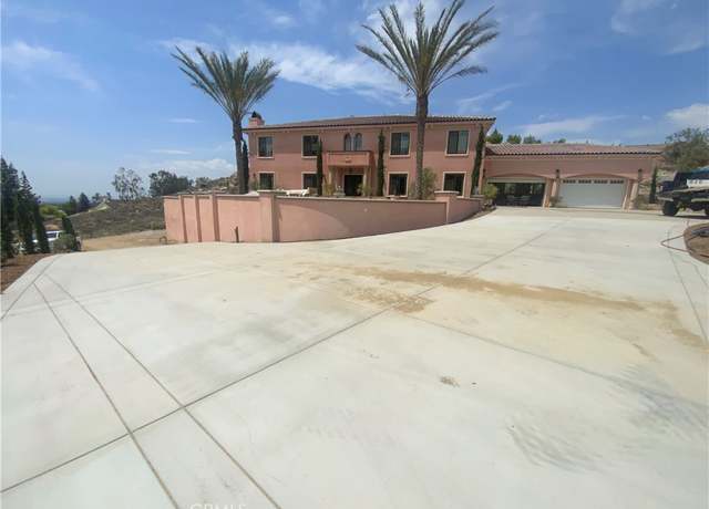 Property at 17190 Small Canyon Ln, Riverside, CA 92506, 6 beds, 6.5 baths