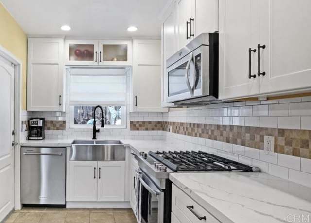 Property at 4533 Olive Ave, La Mesa, CA 91942, 2 beds, 1 bath