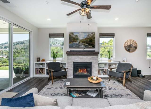 Property at 1309 Sunny Heights Rd, Fallbrook, CA 92028, 3 beds, 3 baths