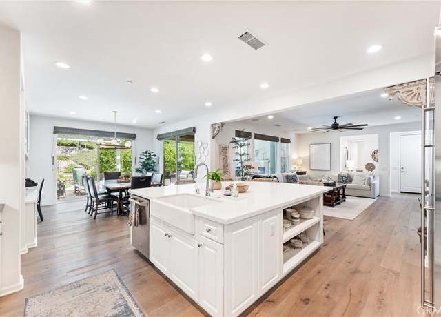 Property at 10 Vagar St, Rancho Mission Viejo, CA 92694, 2 beds, 2.5 baths