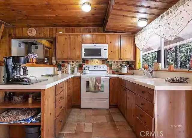Property at 53985 Pine Crest Ave, Idyllwild, CA 92549, 3 beds, 1 bath