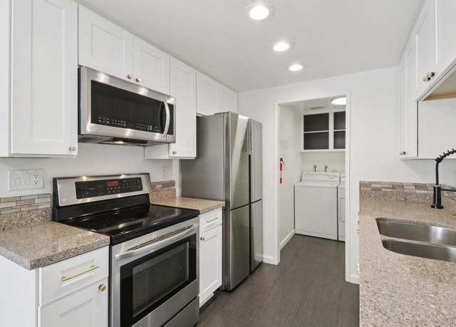 Property at 4259 Arcata Bay Way, Oceanside, CA 92058, 2 beds, 1.5 baths