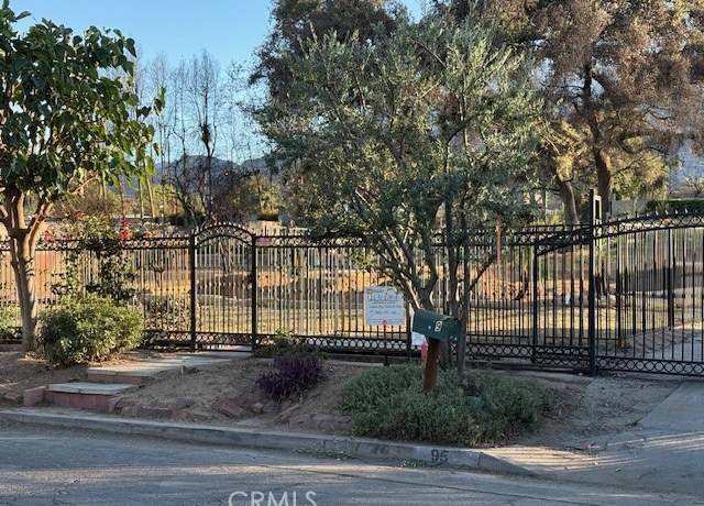 Property at 95 E Calaveras St, Altadena, CA 91001