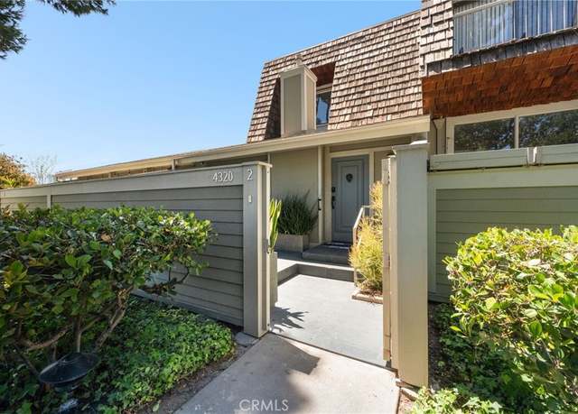 Property at 4320 Glencoe Ave #2, Marina Del Rey, CA 90292, 2 beds, 2.5 baths