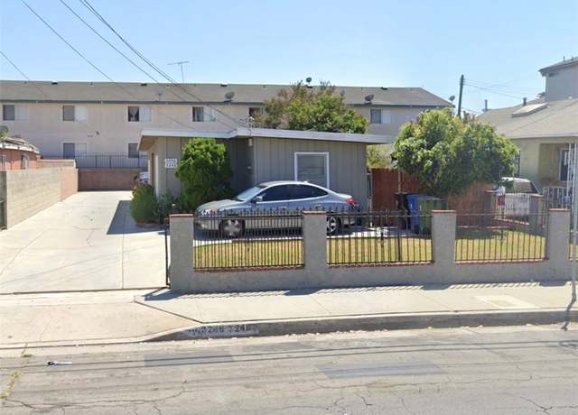 Property at 3246 W 135th St, Hawthorne, CA 90250, 2 beds, 2 baths