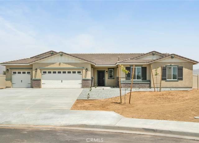 Property at 14881 Indigo Rd, Apple Valley, CA 92307, 4 beds, 2 baths