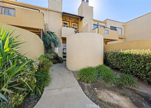 Property at 25712 Le Parc #32, Lake Forest, CA 92630, 3 beds, 2 baths