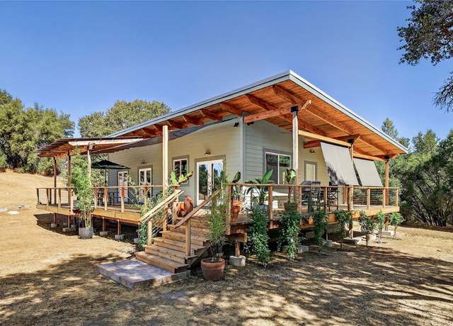 Property at 4052 Indian Peak Rd, Mariposa, CA 95338, 2 beds, 2 baths