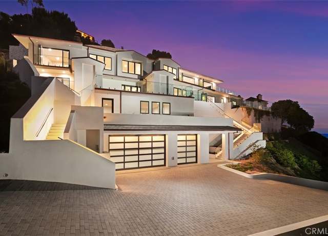 Property at 31 N Vista De Catalina, Laguna Beach, CA 92651, 4 beds, 4.5 baths
