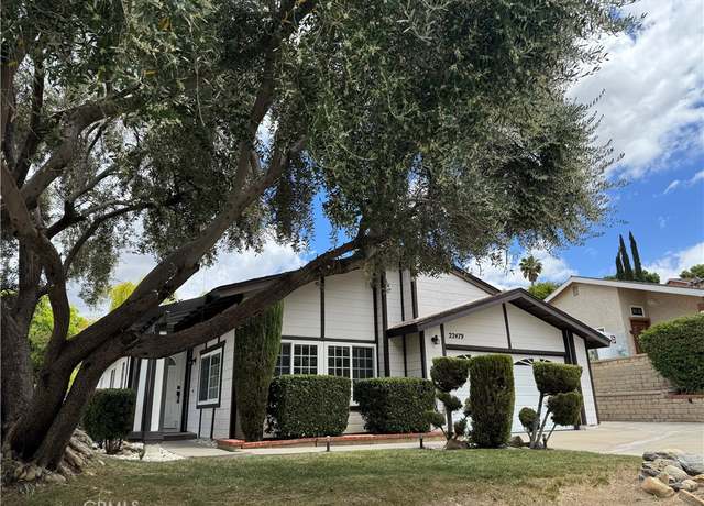 Property at 22479 Tula Dr, Saugus, CA 91350, 4 beds, 2 baths