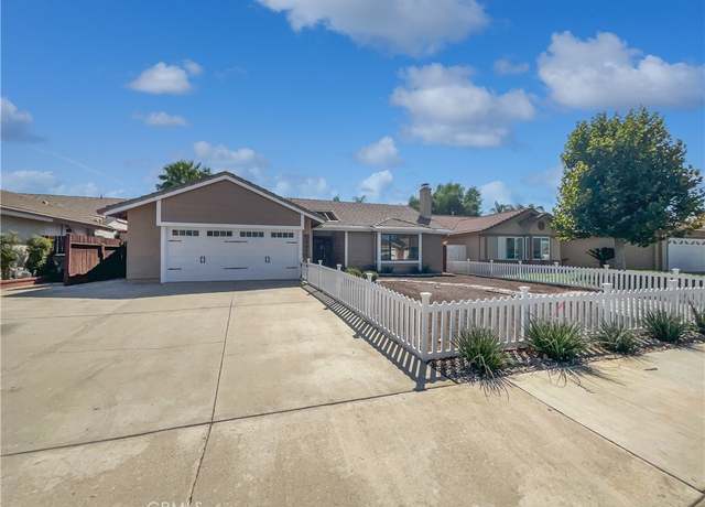 Property at 29840 Avenida De Real, Menifee, CA 92586, 4 beds, 2 baths