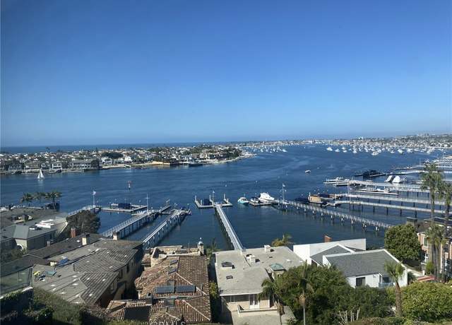 Property at 309 Carnation Ave #4, Corona Del Mar, CA 92625, 2 beds, 2 baths