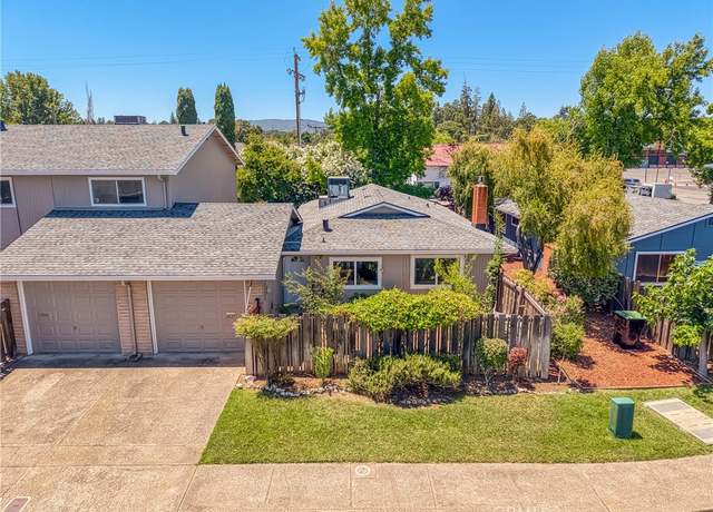 Property at 1637 Montana Vista St, Lakeport, CA 95453, 2 beds, 2 baths