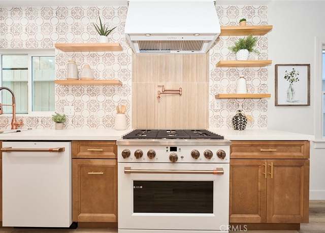 Property at 173 Glendora Ave, Long Beach, CA 90803, 3 beds, 3 baths