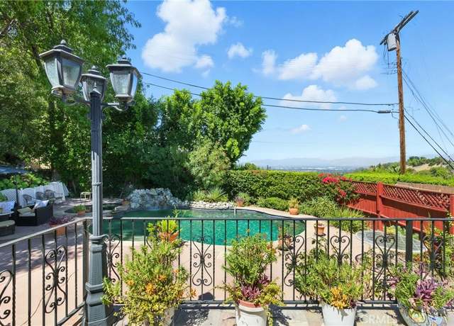 Property at 17861 Cathedral Pl, Encino, CA 91316, 3 beds, 2.5 baths