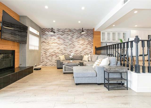 Property at 11911 Magnolia Blvd #19, Valley Village, CA 91607, 3 beds, 2.5 baths