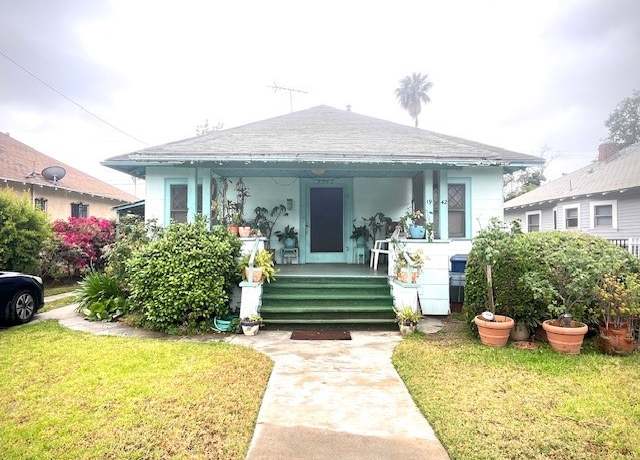 Property at 1942 W 20th St, Los Angeles, CA 90018, 3 beds, 2 baths