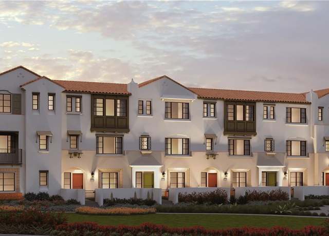 Property at 149 Bridle Dr, Burbank, CA 91506, 3 beds, 3.5 baths