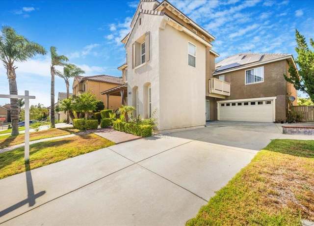 Property at 44364 Kingston Dr, Temecula, CA 92592, 5 beds, 3.5 baths