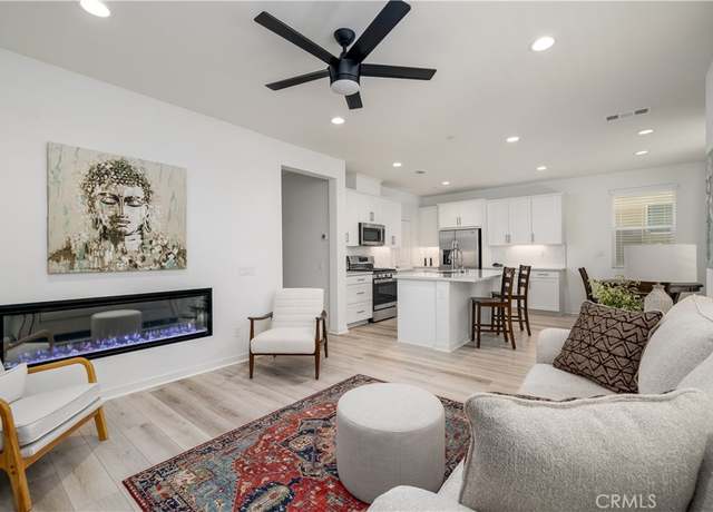 Property at 32879 Brunello Way, Temecula, CA 92591, 4 beds, 3 baths