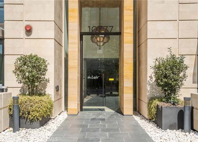 Property at 10777 Wilshire Blvd #306, Los Angeles, CA 90024, 1 bed, 2 baths