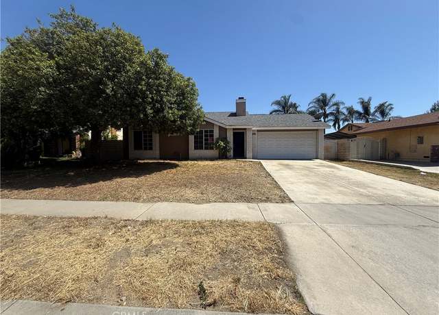 Property at 15569 Athol St, Fontana, CA 92335, 2 beds, 1 bath