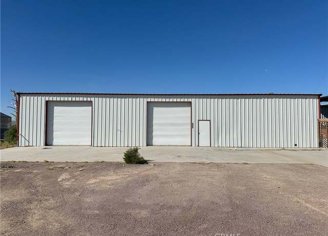 Property at 46363 Valley Center Rd Unit A, Newberry Springs, CA 92365, 5 beds, 3 baths