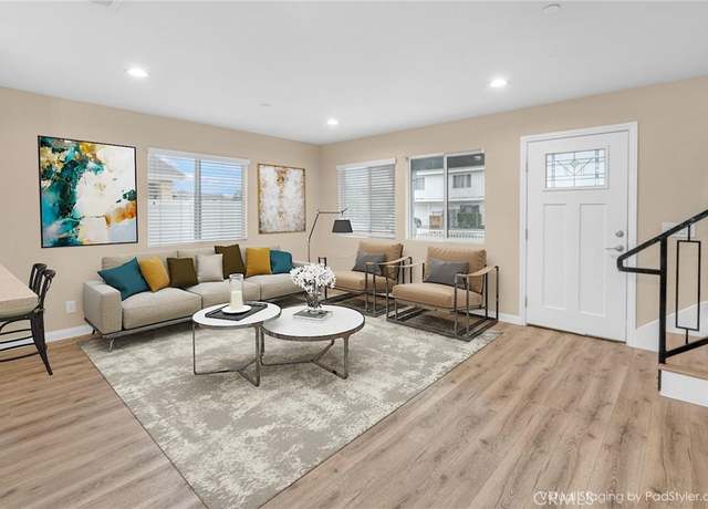 Property at 1109 N Mulberry St, Compton, CA 90222, 10 beds, 7 baths