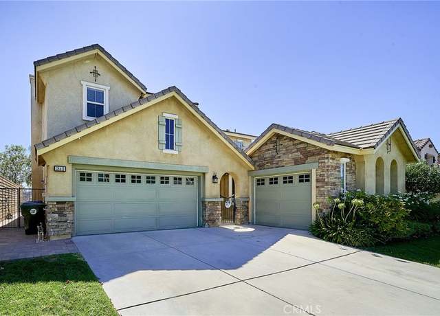 Property at 28410 Agajanian Dr, Saugus, CA 91390, 4 beds, 3 baths