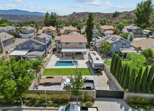 Property at 22035 Conway Pl, Saugus, CA 91350, 4 beds, 3 baths