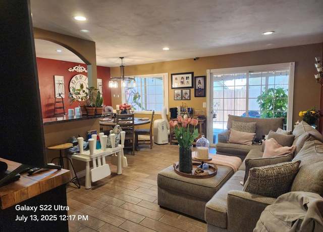 Property at 4430 Avenida Del Gado, Oceanside, CA 92057, 2 beds, 1 bath