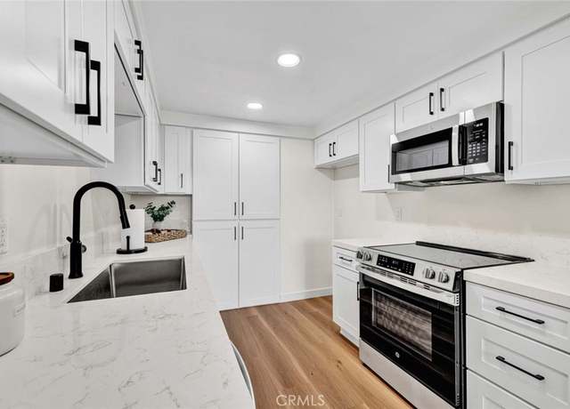 Property at 827 W Orangewood Ave, Anaheim, CA 92802, 3 beds, 1.5 baths