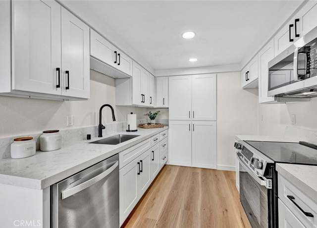 Property at 827 W Orangewood Ave, Anaheim, CA 92802, 3 beds, 1.5 baths