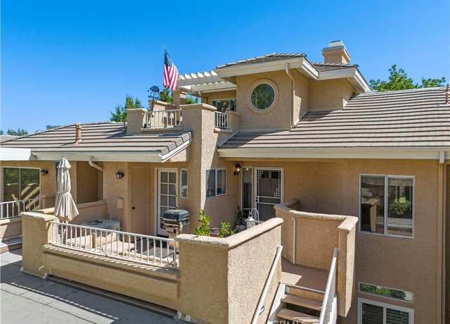 Property at 24029 Arroyo Park Dr #10, Valencia, CA 91355, 2 beds, 2 baths