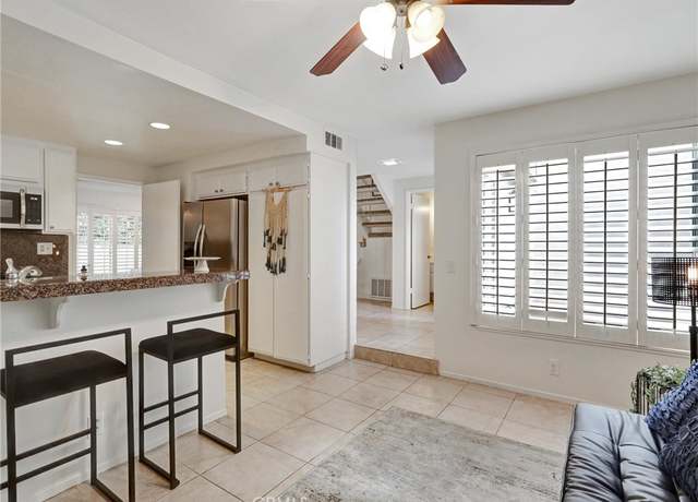Property at 43 Glenhurst #24, Irvine, CA 92604, 3 beds, 2.5 baths