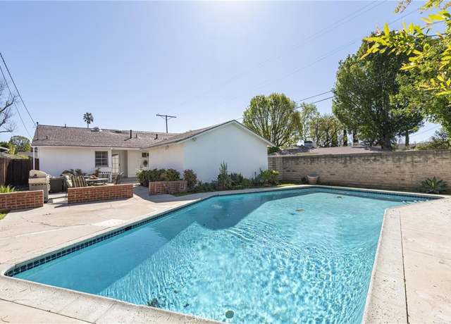 Property at 5401 Lemona Ave, Sherman Oaks, CA 91411, 3 beds, 2 baths