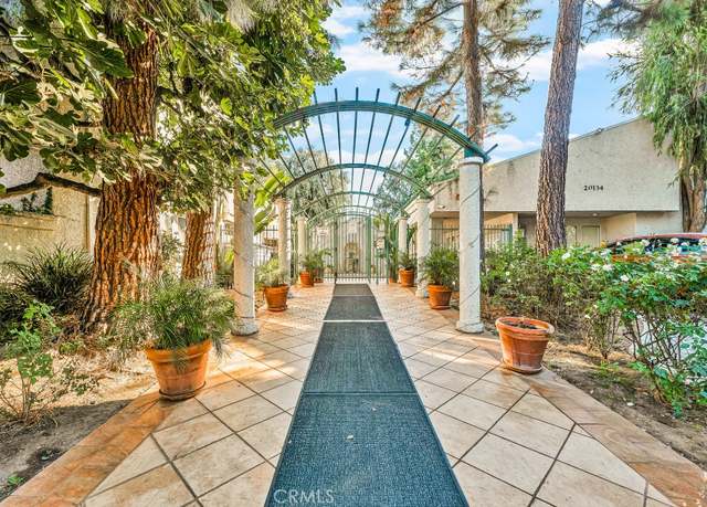 Property at 20134 Leadwell St #130, Winnetka, CA 91306, 3 beds, 2 baths