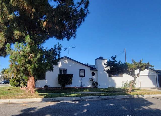 Property at 11702 Rockwall St, Lakewood, CA 90715, 3 beds, 2 baths