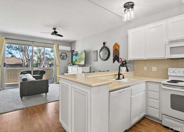 Property at 20191 Cape Coral Ln Unit 3-206, Huntington Beach, CA 92646, 1 bath