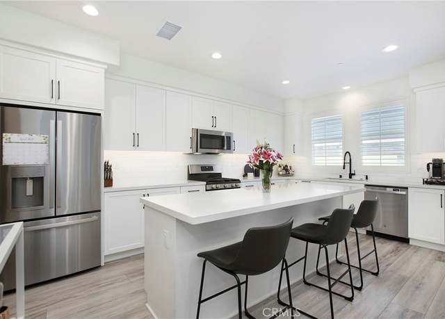 Property at 83 Hideaway Loop, Mission Viejo, CA 92692, 3 beds, 3 baths