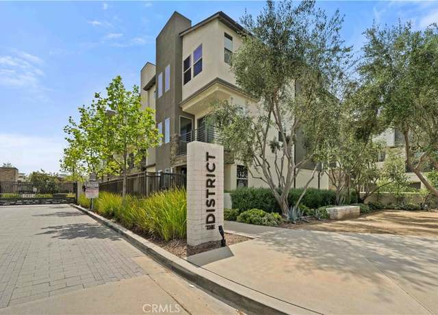 Property at 19533 Cardigan Dr, Northridge, CA 91324, 4 beds, 4 baths