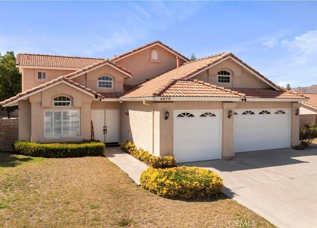 Property at 6879 Mission Grove Pkwy N, Riverside, CA 92506, 4 beds, 3 baths