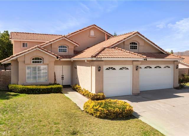 Property at 6879 Mission Grove Pkwy N, Riverside, CA 92506, 4 beds, 3 baths