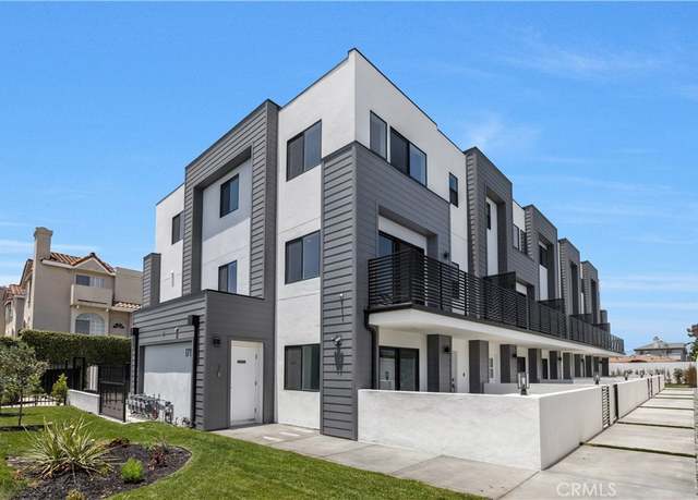 Property at 1715 W 149th St Unit E, Gardena, CA 90247, 4 beds, 3.5 baths